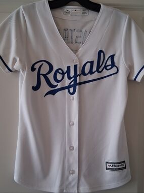 Kansas City Royals #8 Moustakas Womens Small White Majestic Cool Base MLB Jersey